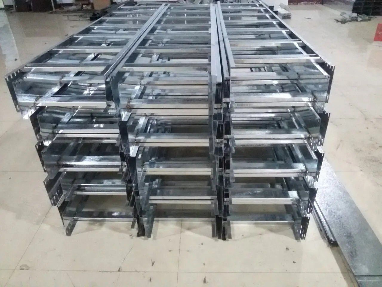 豎井電纜橋架